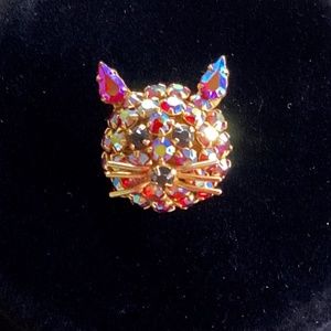 Warner Kitty Head with Colored Stones and Gold Whiskers 1”